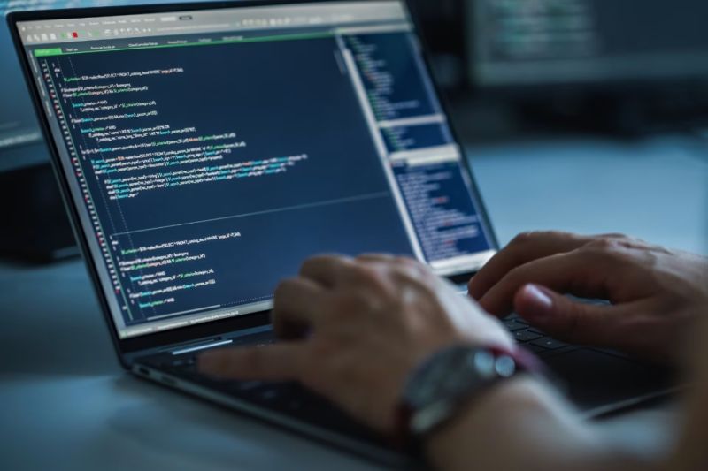 同德县软件定制开发:PHP与Node.js,后端解决方案的优势博弈